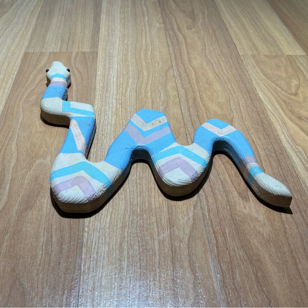 Wooden Folk Art Snake, Southwest Decoration, vintage 90’s - Picture 11 of 15